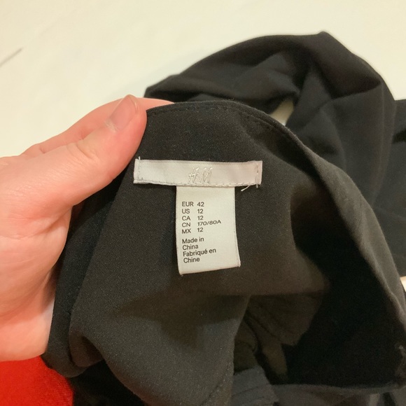 H&M | halter jumpsuit - Picture 5 of 7